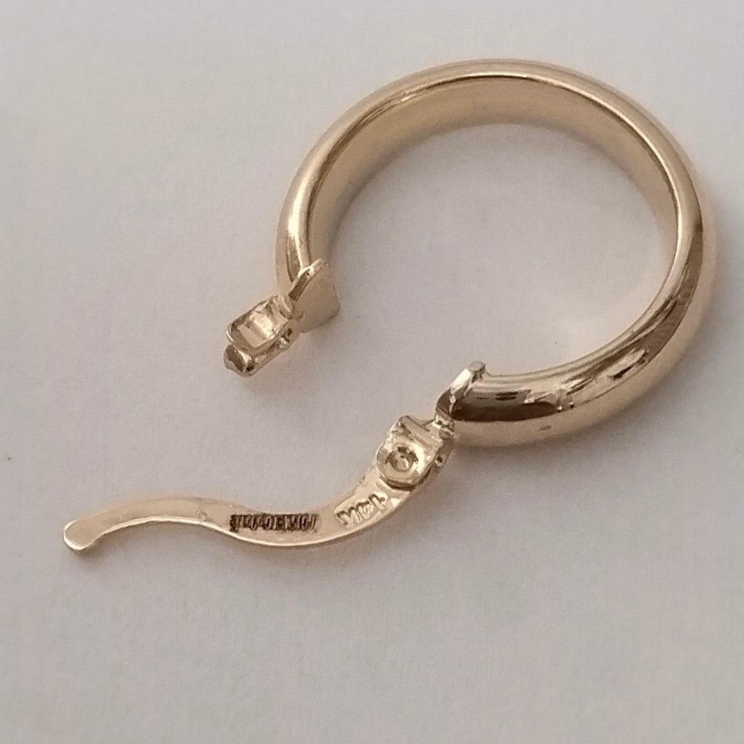 ARETES ARRACADA LISA 14K 1.7 GR (NUEVO)
