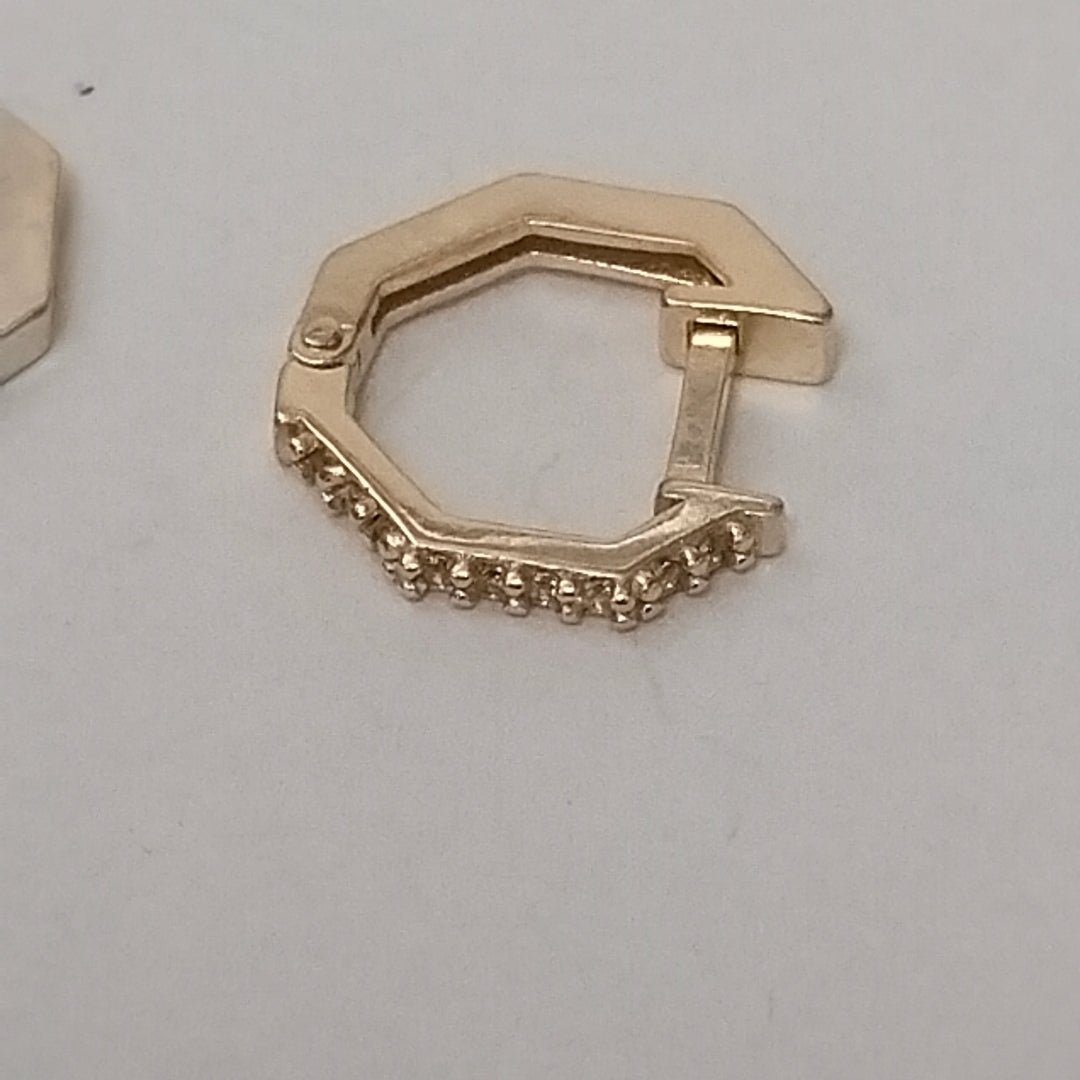 ARETES HUGGIES C CIRCONIAS 14K 1.7 GR (NUEVO)