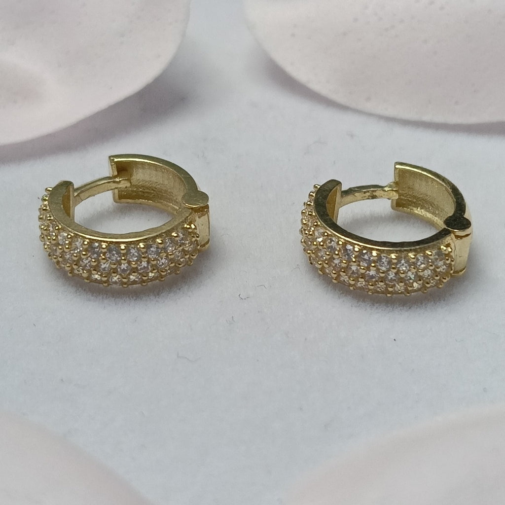 ARETES HUGGIE CON CIRCONIAS 14K 2.1 GR (NUEVO)