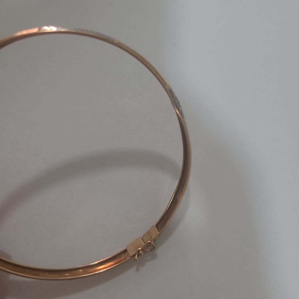 PULSERA RIGIDA ORO 10 K 3.6 GRMS (SEMINUEVO)