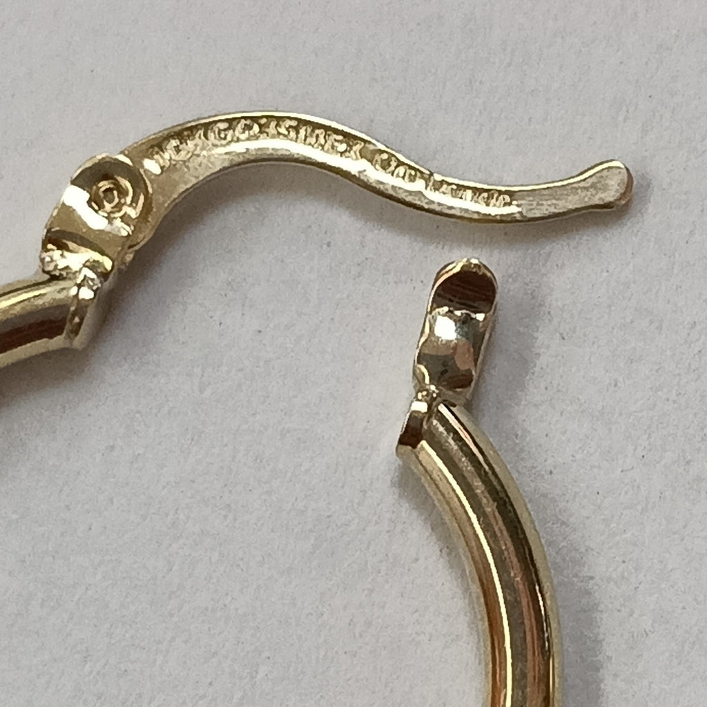ARETES TEJIDO ARRACADAS LISAS 14K 1.2 GR (NUEVO)