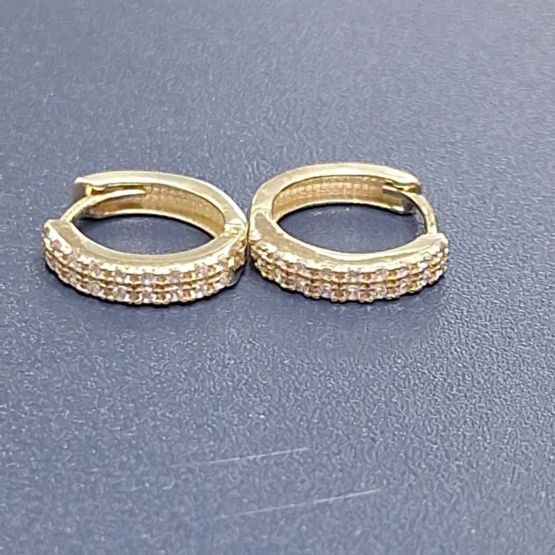 ARETES HUGGIES C CIRCONIA 14K 1.7 GR (NUEVO)