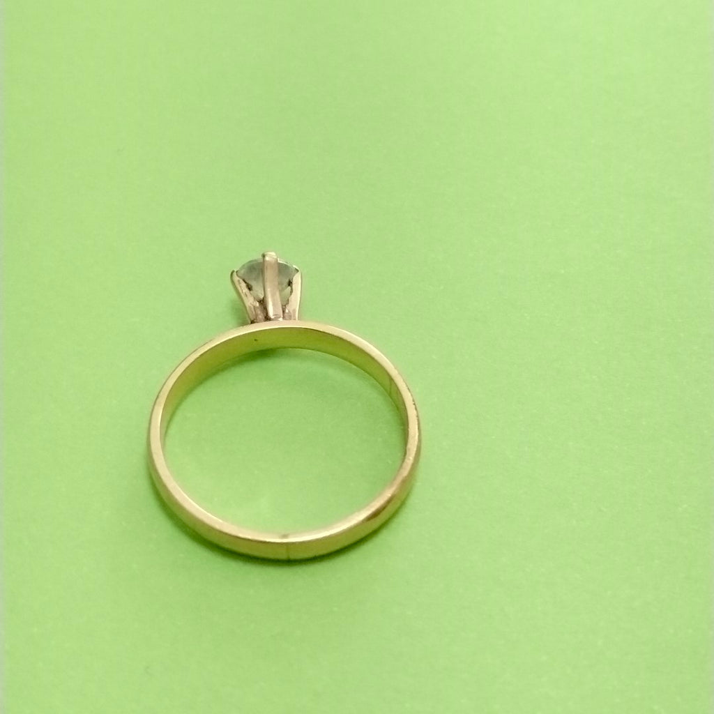 SOLITARIO ORO 10 K 3 GRMS (SEMINUEVO)
