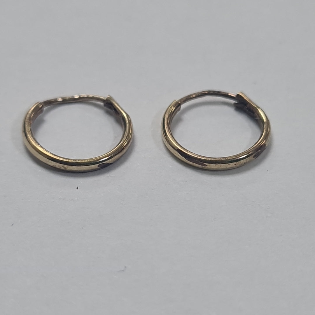 ARRACADAS PAR ORO 10 K 0.2 GRMS (SEMINUEVO)