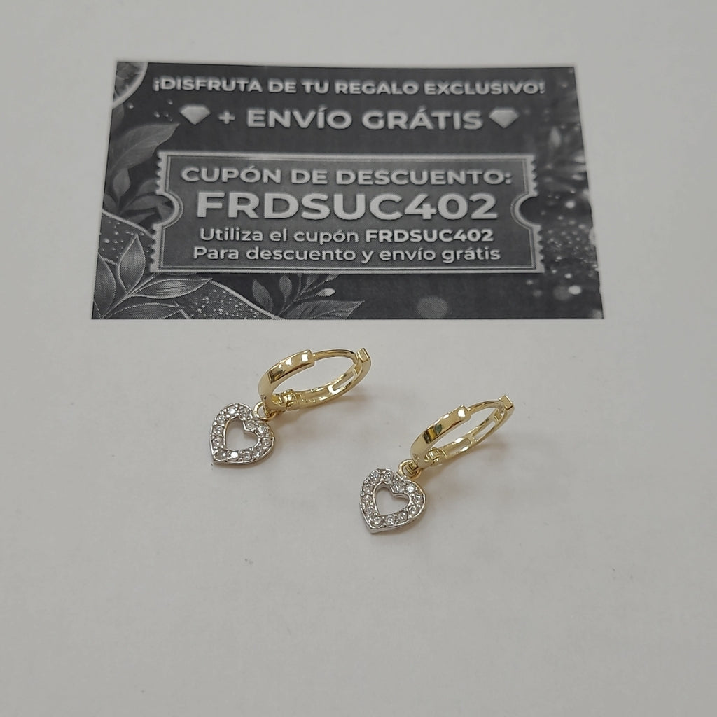 ARETES HUGGIES CON DIJE CORAZON Y CIRCONIAS 14K 2.2 GR (NUEVO)