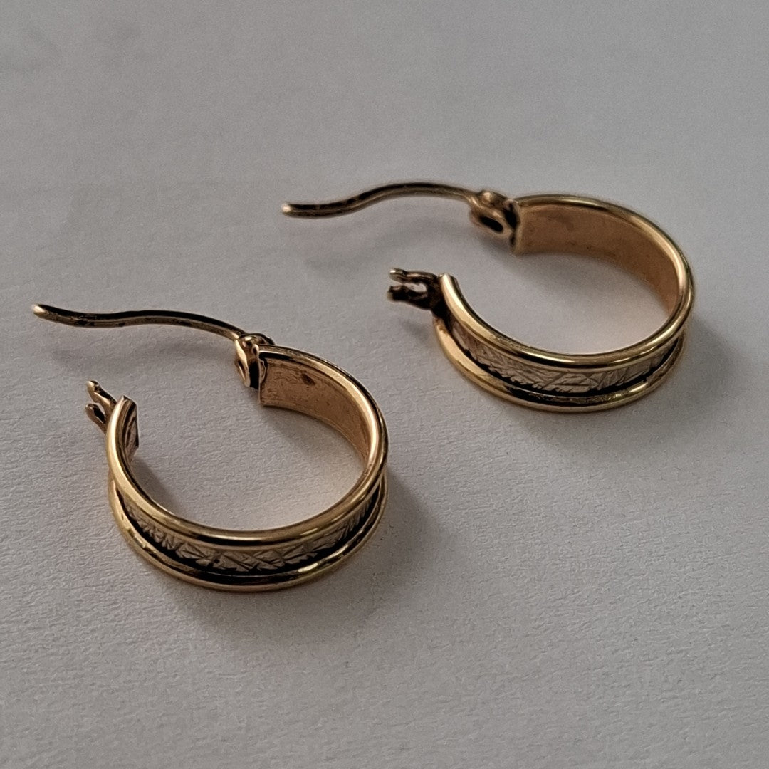 ARRACADAS PAR ORO 10 K 1.6 GRMS (SEMINUEVO)
