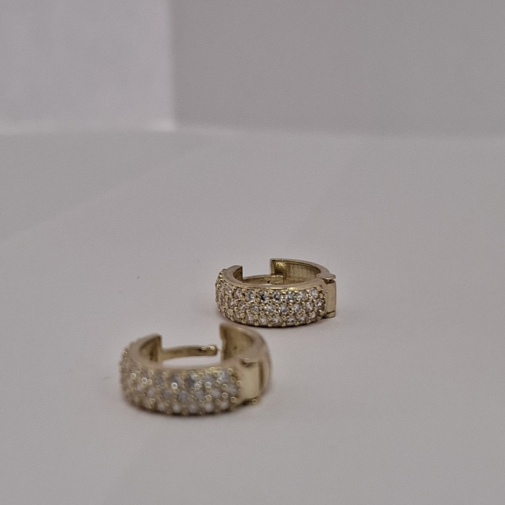 ARETES HUGGIE CON CIRCONIAS 14K 2 GR (NUEVO)