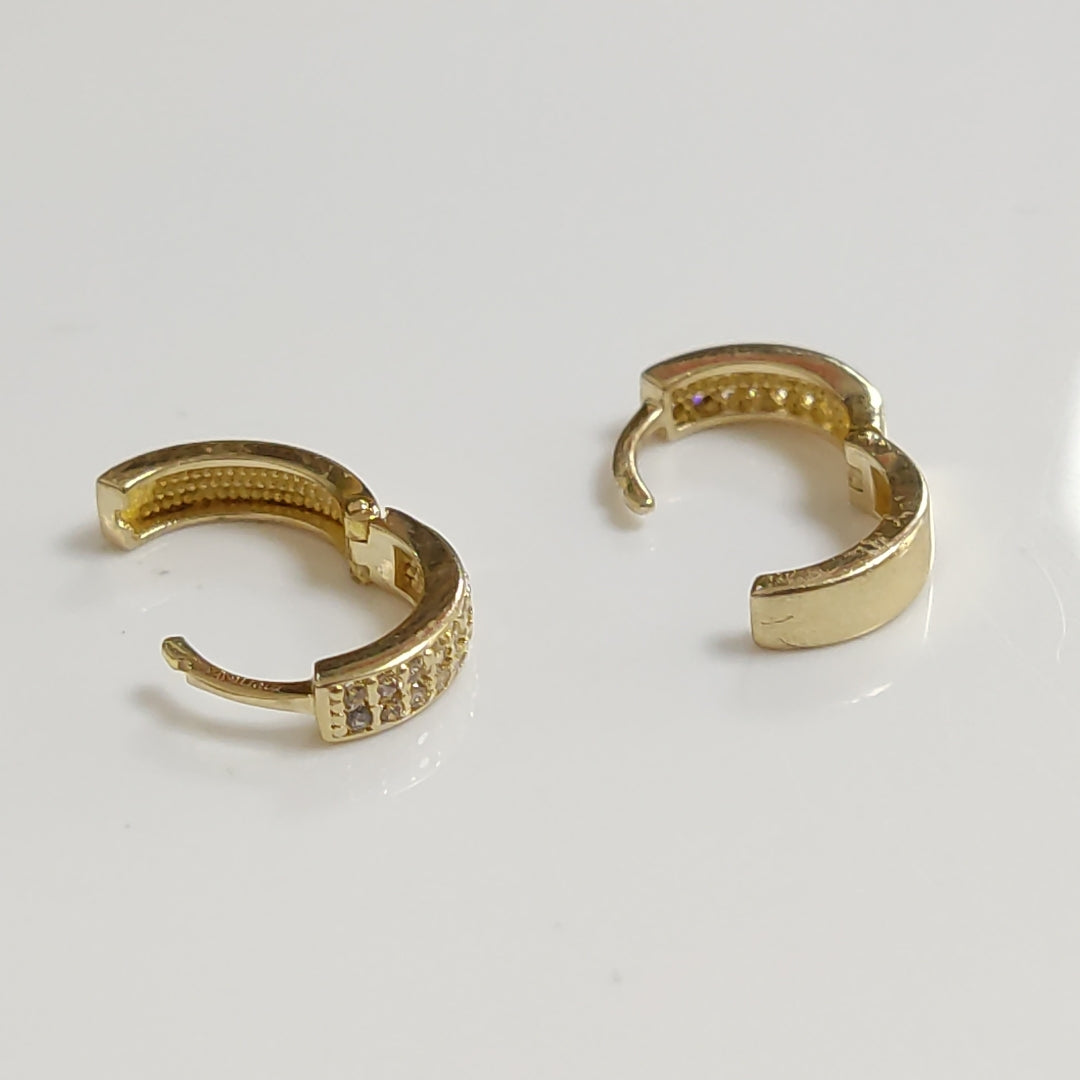 ARETES HUGGIES C CIRCONIA 14K 2.2 GR (NUEVO)