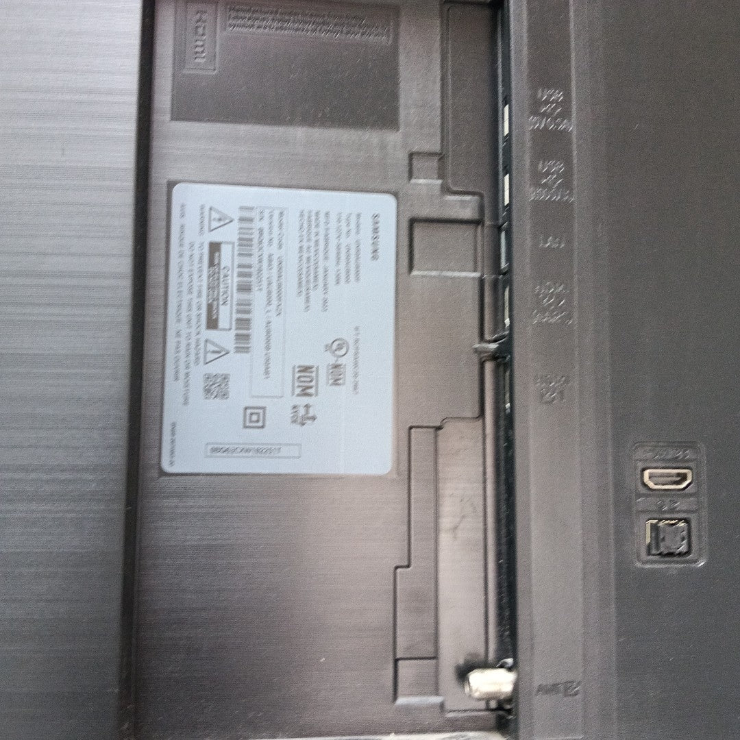 PANTALLA SAMSUNG UN50AU8000F (2023) 50" LED 4K (SEMINUEVO)