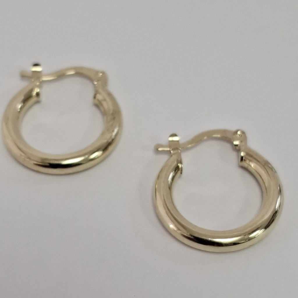 ARETES TEJIDO ARRACADAS LISAS 14K 1.6 GR (NUEVO)