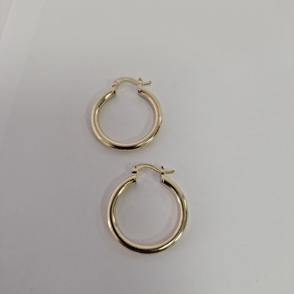 ARETES TEJIDO ARRACADAS LISAS HUECAS 14K 2.1 GR (NUEVO)