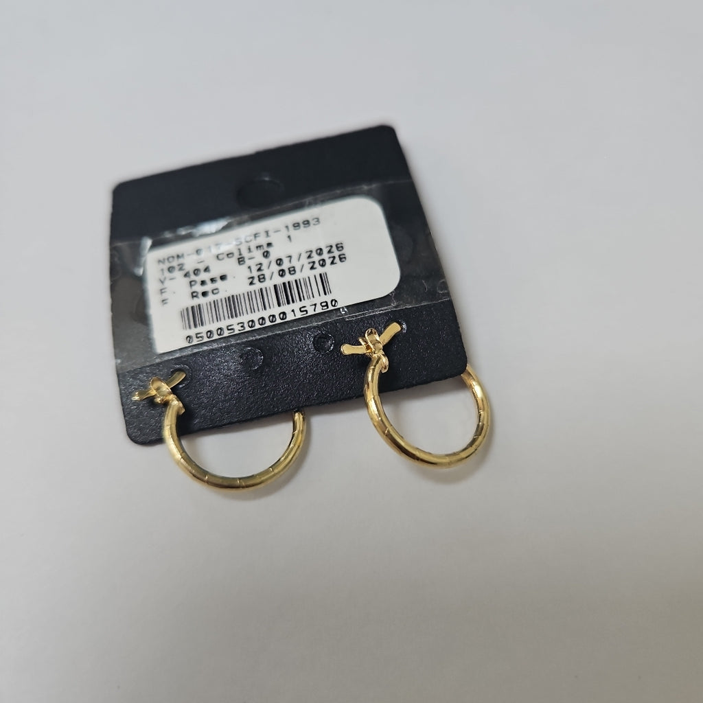 ARETES ARRACADAS ESTRIADAS 14K 1.4 GR (NUEVO)