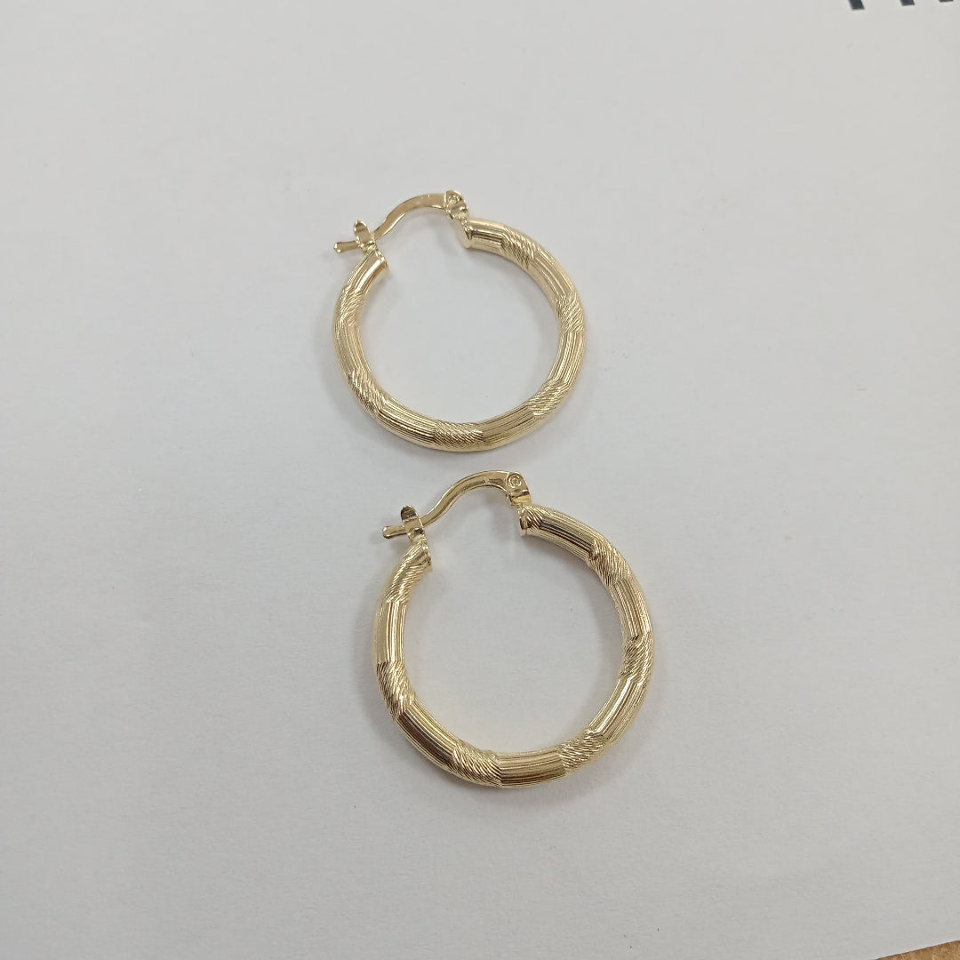 ARETES TEJIDO ARRACADAS BISELADAS 14K 3.8 GR (NUEVO)