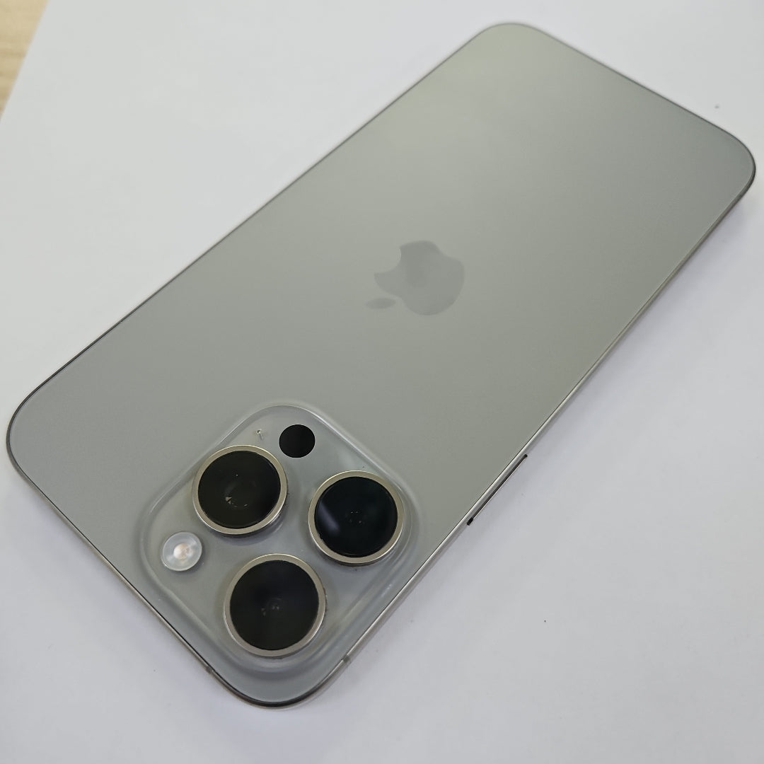 CELULAR APPLE IPHONE 15 PRO MAX A3105 (2023) 256 GB 8 GB RAM (SEMINUEVO)