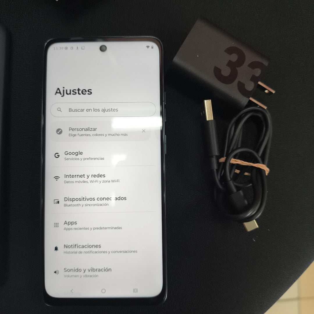 CELULAR MOTOROLA MOTO G56 5G XT2529-1(2025) 256 GB 8 GB RAM (SEMINUEVO)