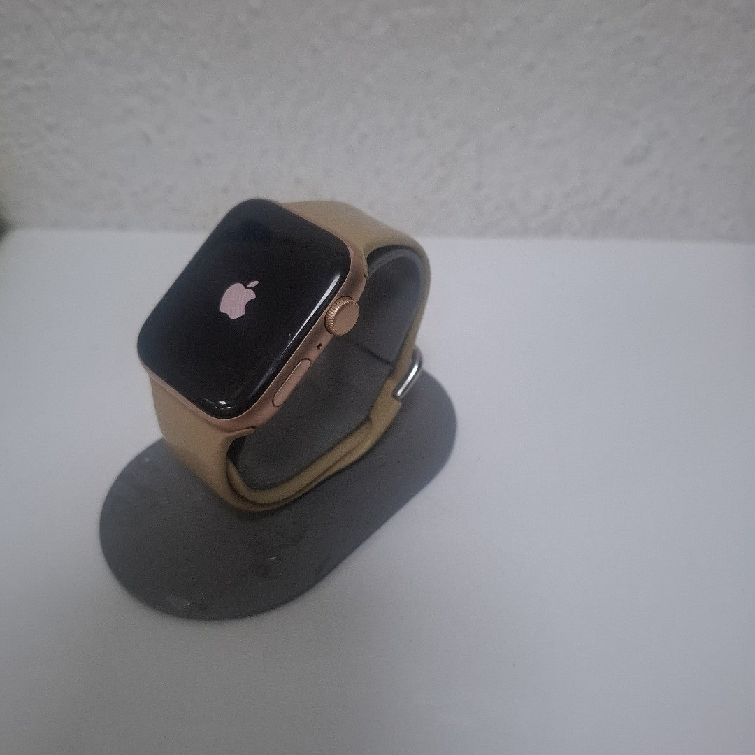 SMARTWATCH APPLE SE ALUMINIO A2352 44 MM GPS (SEMINUEVO)
