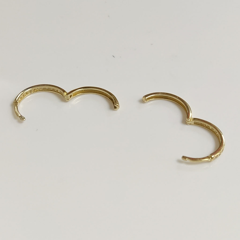 ARETES HUGGIES C CIRCONIA 14K 1.7 GR (NUEVO)