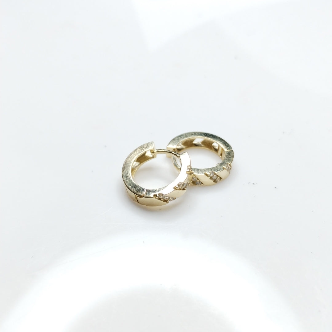 ARETES HUGGIES CON CIRCONIAS 14K 2.3 GR (NUEVO)