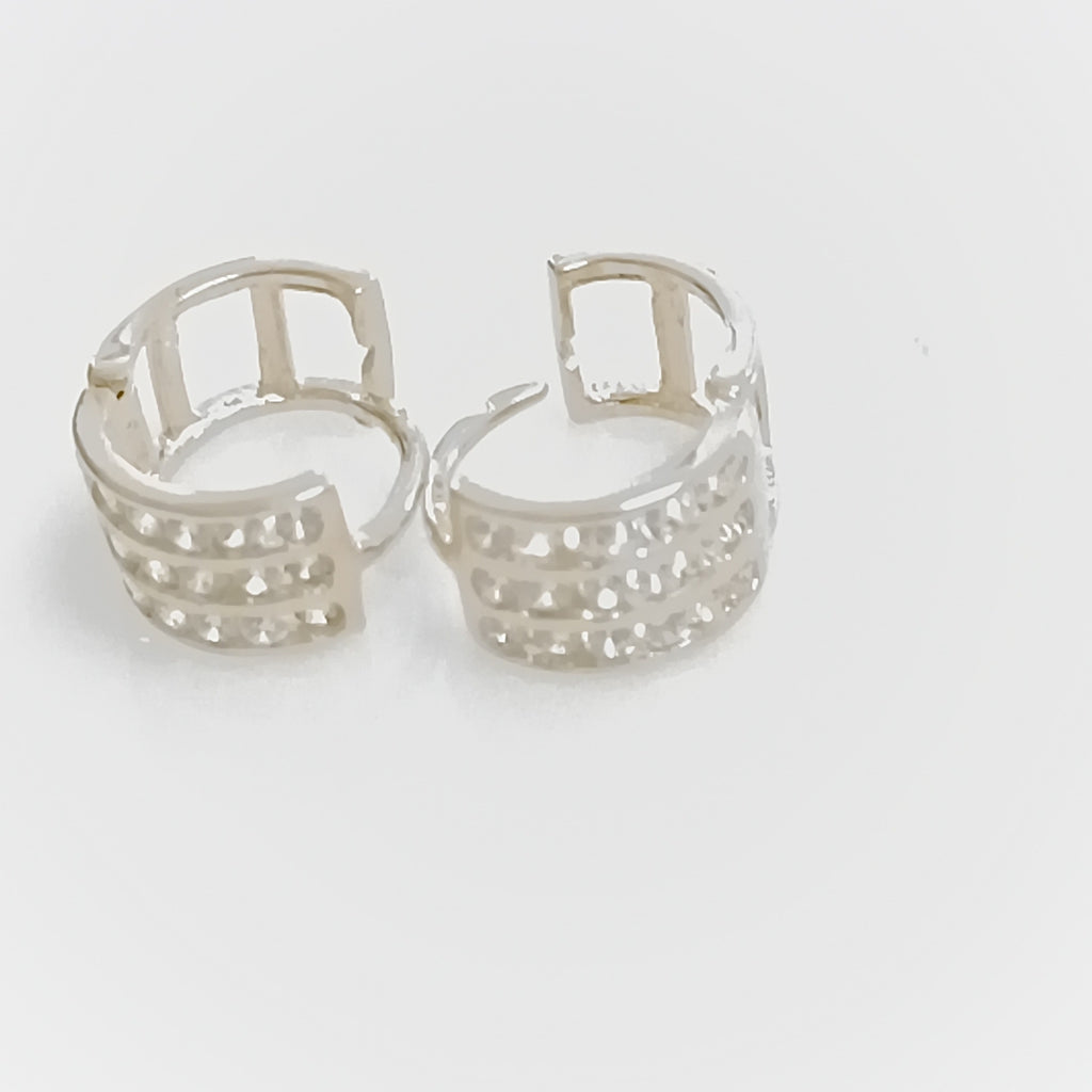 ARETES HUGGIES C CIRCONIA 14K 2.2 GR (NUEVO)
