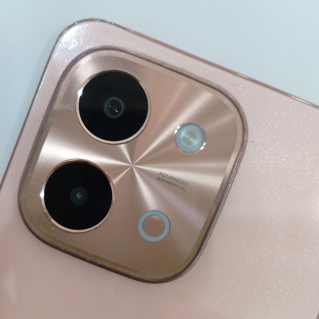 CELULAR VIVO Y28 V2352 256 GB 8 GB RAM (SEMINUEVO)