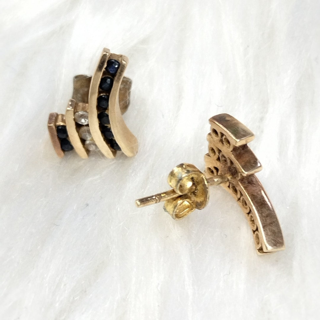 ARETES PAR ORO 14 K 2.5 GRMS (SEMINUEVO)