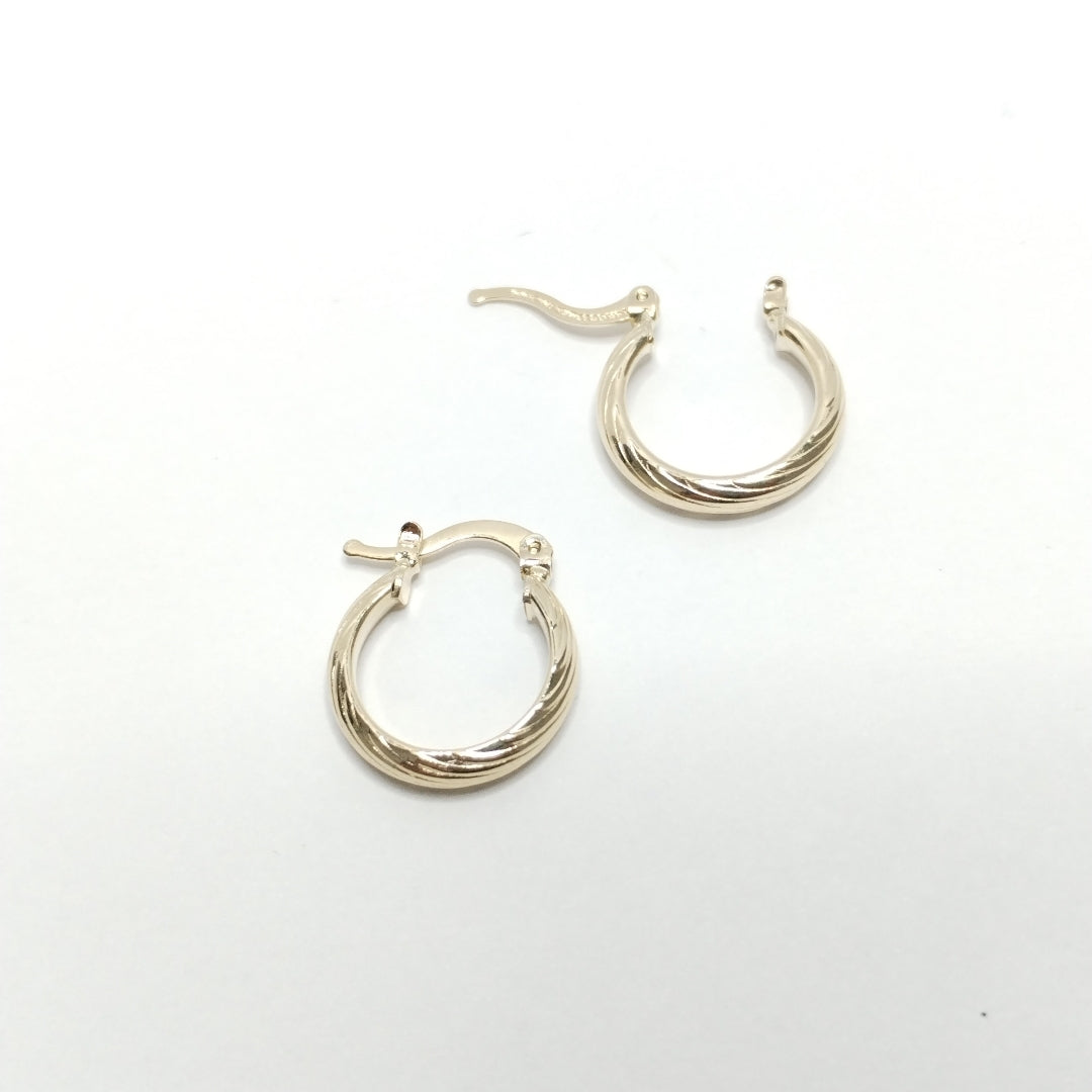 ARETES ARRACADA ASTRIADA 14K 1.7 GR (NUEVO)