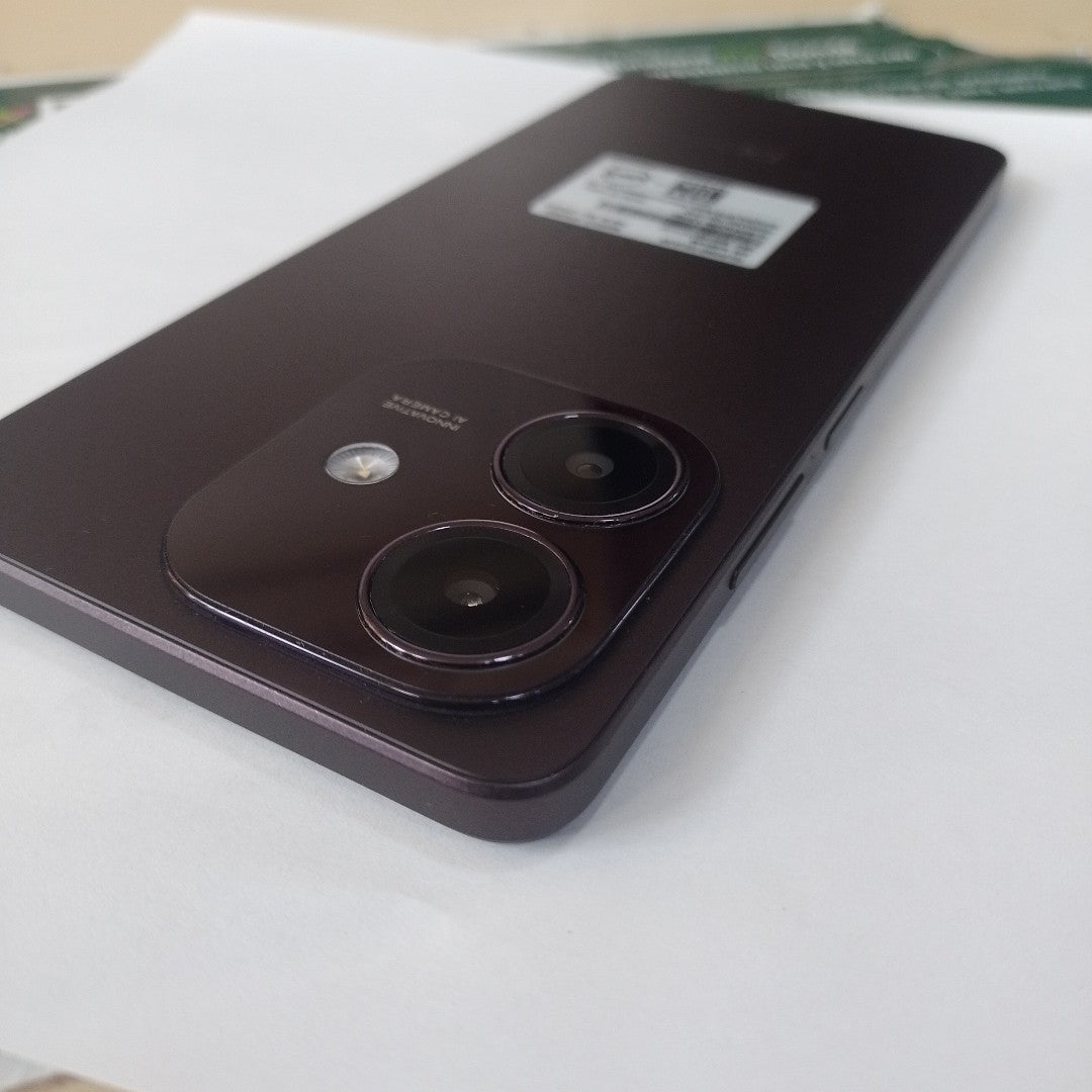 CELULAR OPPO A40 CPH2669 (2024) 256 GB 4 GB RAM (SEMINUEVO)