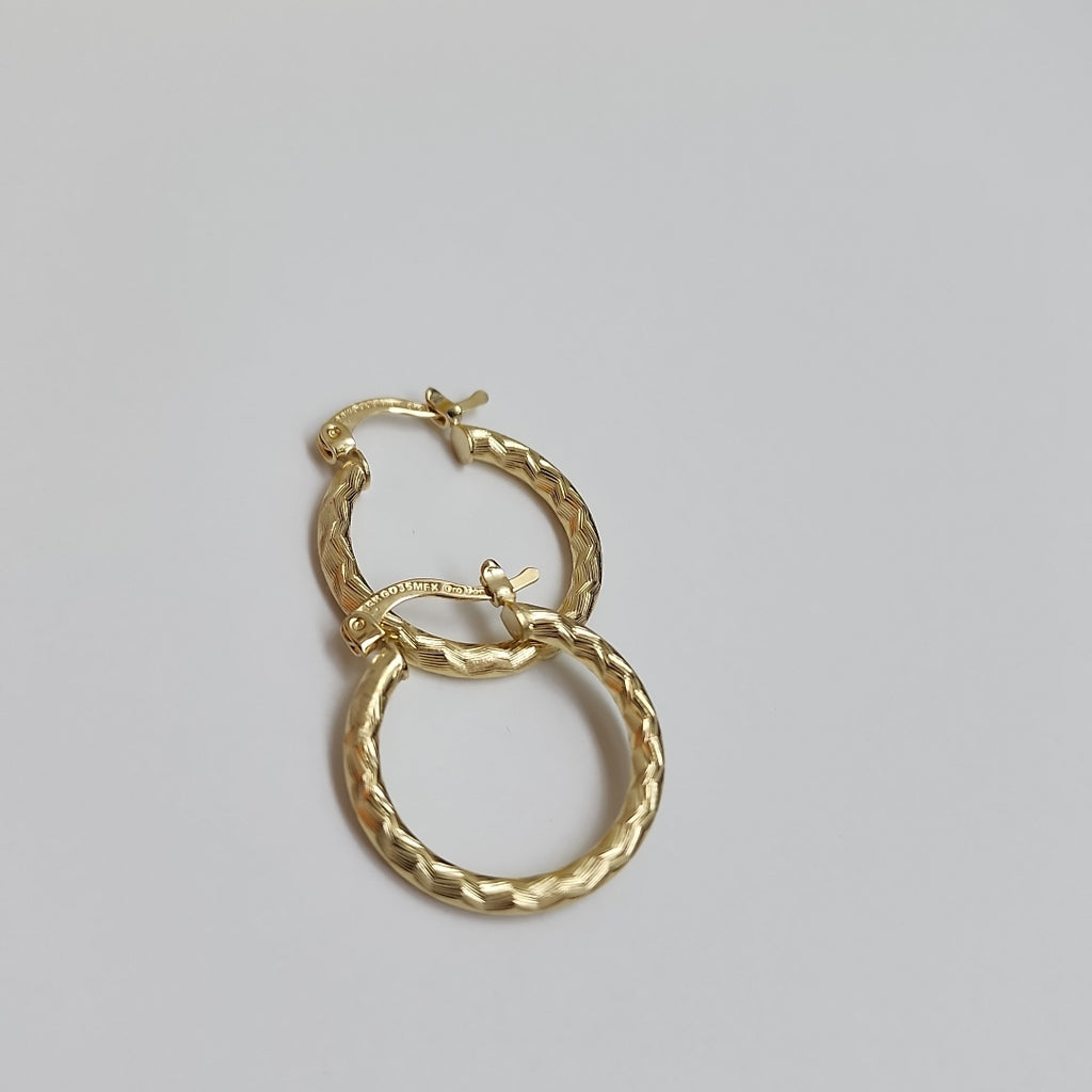 ARETES ARRACADAS LABRADAS 14K 2.2 GR (NUEVO)