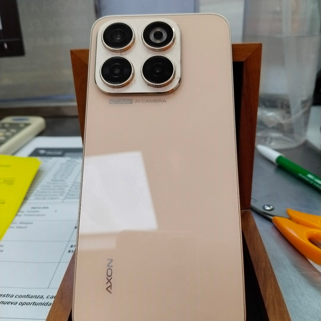 CELULAR ZTE AXON 70 Z2459 256 GB 6 GB RAM (SEMINUEVO)