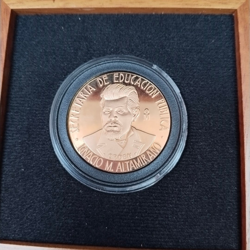 MEDALLA CONMEMORATIVA ORO 21 K 41.9 GRMS (SEMINUEVO)