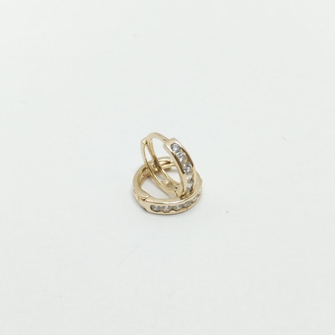 ARETES ARRACADA C CIRCONIAS 14K 1.1 GR (NUEVO)
