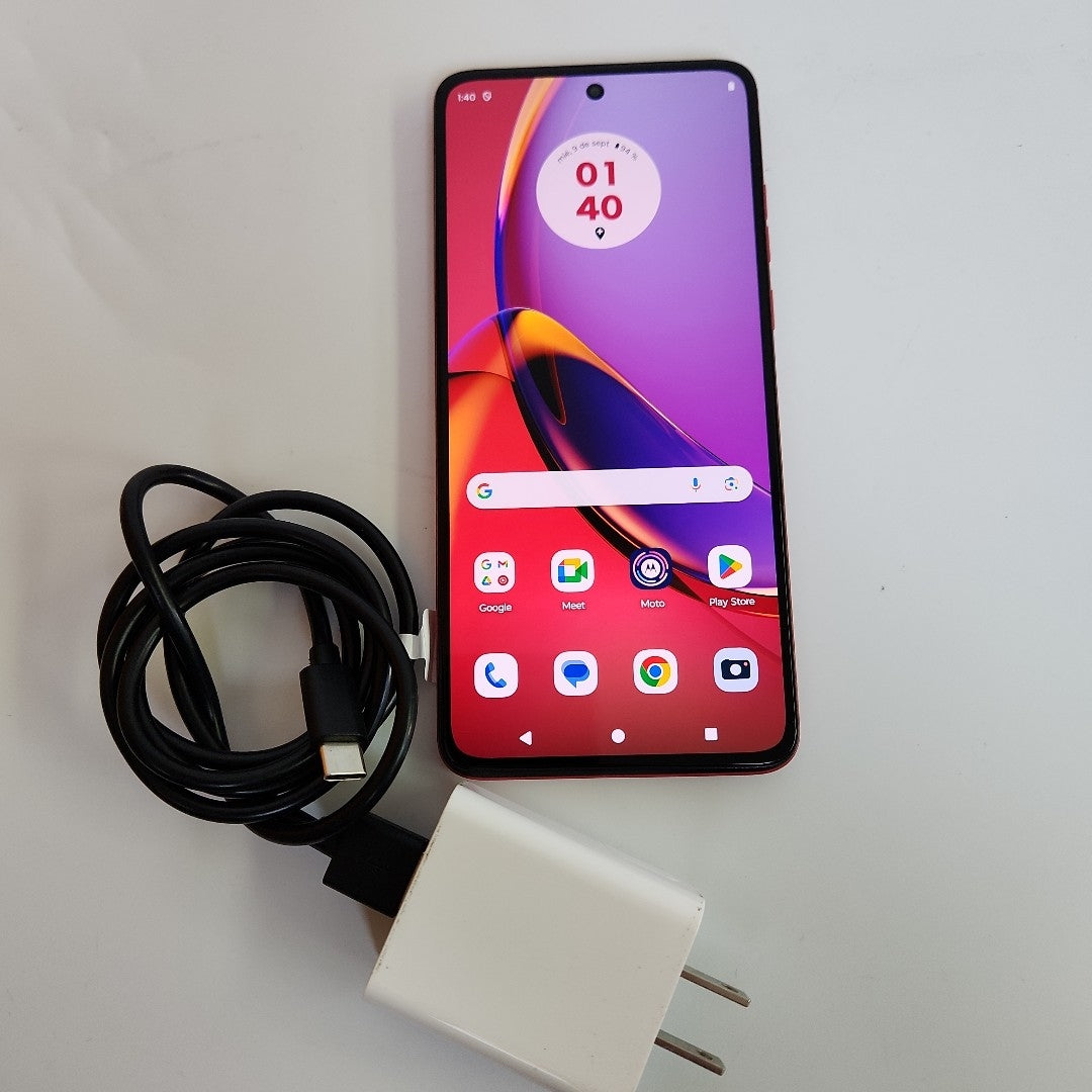 CELULAR MOTOROLA MOTO G84 XT2347-1 (2023) 256 GB 8 GB RAM (SEMINUEVO)