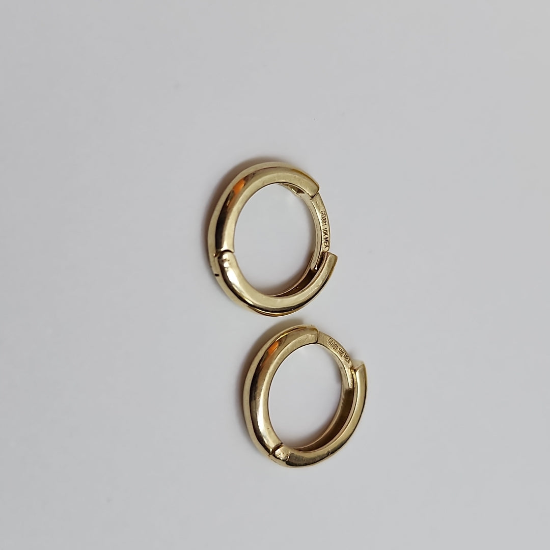 ARETES ARRACADAS LISAS 10K 1.2 GR (NUEVO)