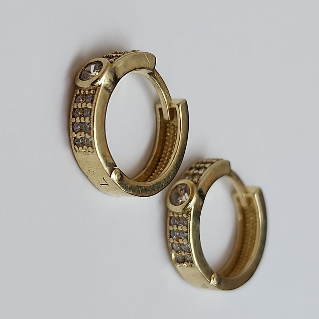 ARETES ARRACADAS C CIRCONIAS 10K 2.7 GR (NUEVO)