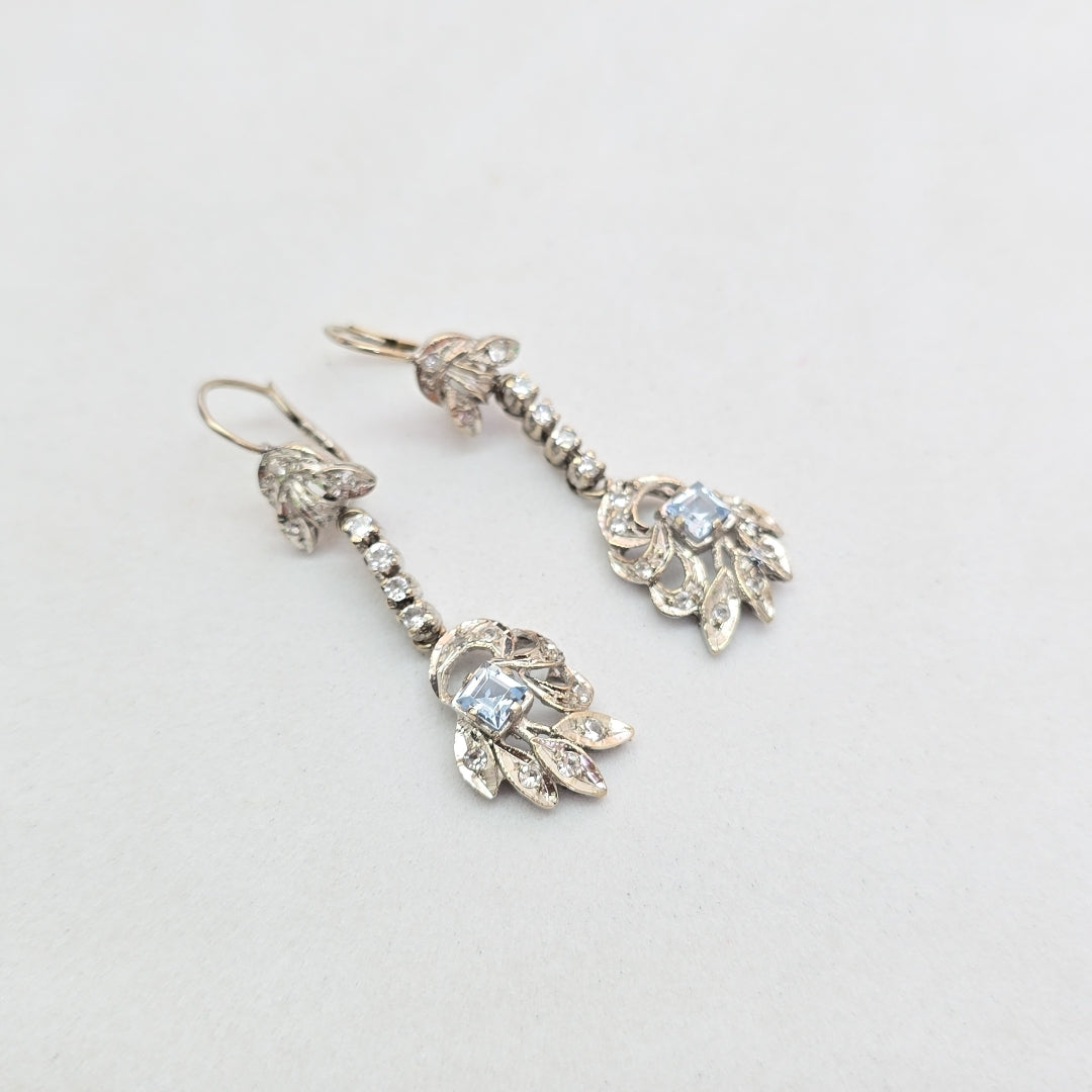 ARETES PAR ORO BLANCO 10 K 6.4 GRMS (SEMINUEVO)