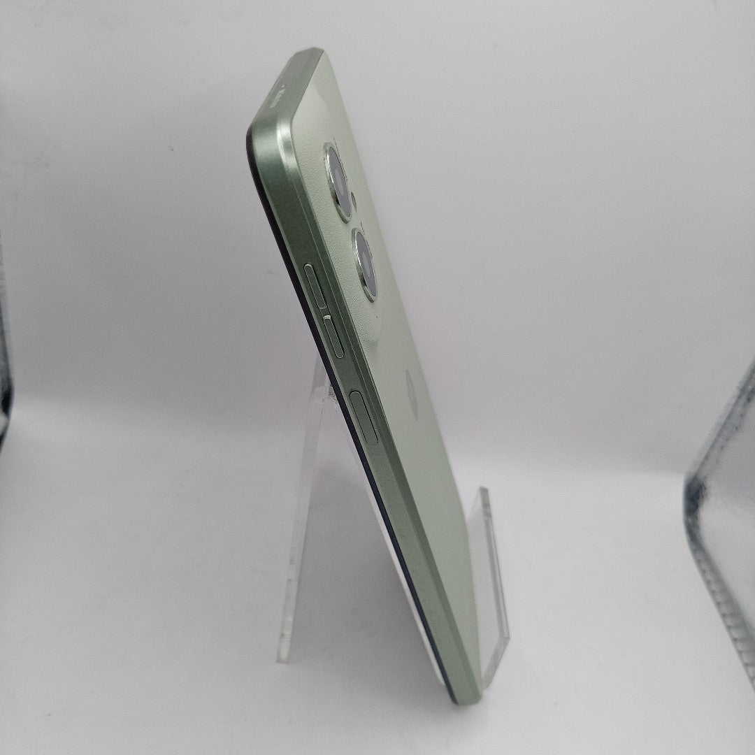 CELULAR MOTOROLA MOTO G55 5G XT2435-1(2024) 256 GB 8 GB RAM (SEMINUEVO)