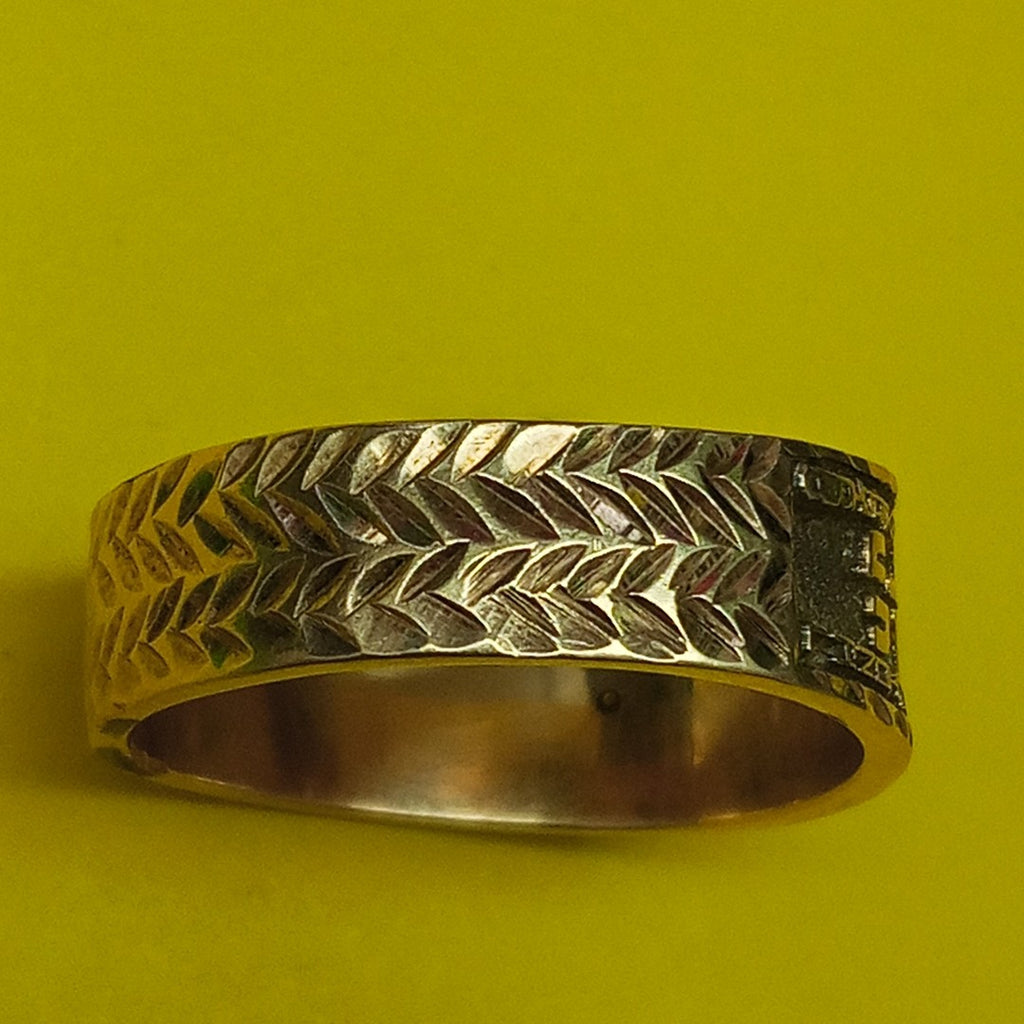 ANILLO DE GRADUACIÓN ORO 14 K 6.8 GRMS (SEMINUEVO)