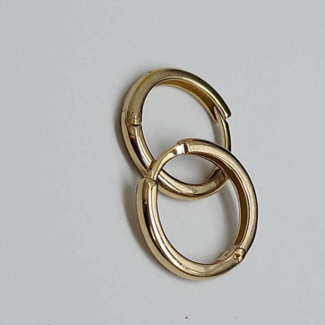 ARETES HUGGIES LISAS 14K 1.5 GR (NUEVO)