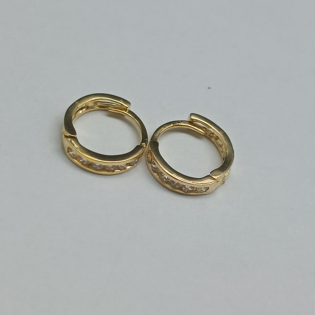 ARETES HUGGIES C CIRCONIA 14K 1.2 GR (NUEVO)