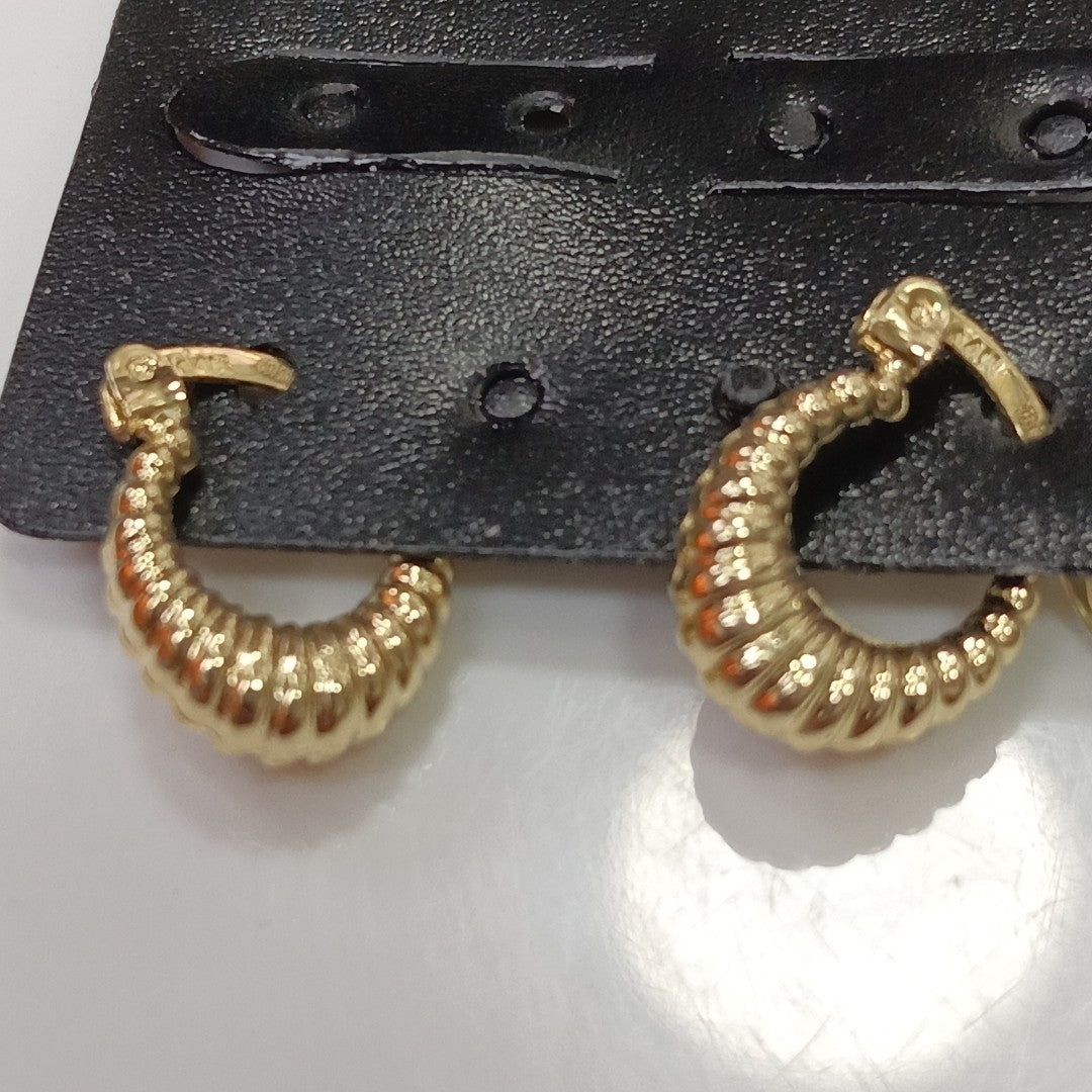 ARETES ARRACADA ESTRIADAS 14K 1.1 GR (NUEVO)