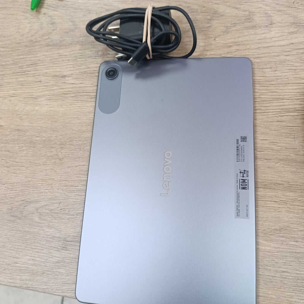 TABLETA LENOVO TB311FU (2025) 128 GB 4 GB RAM (SEMINUEVO)