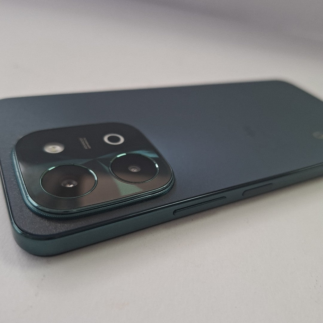 CELULAR VIVO Y28 V2352 256 GB 8 GB RAM (SEMINUEVO)