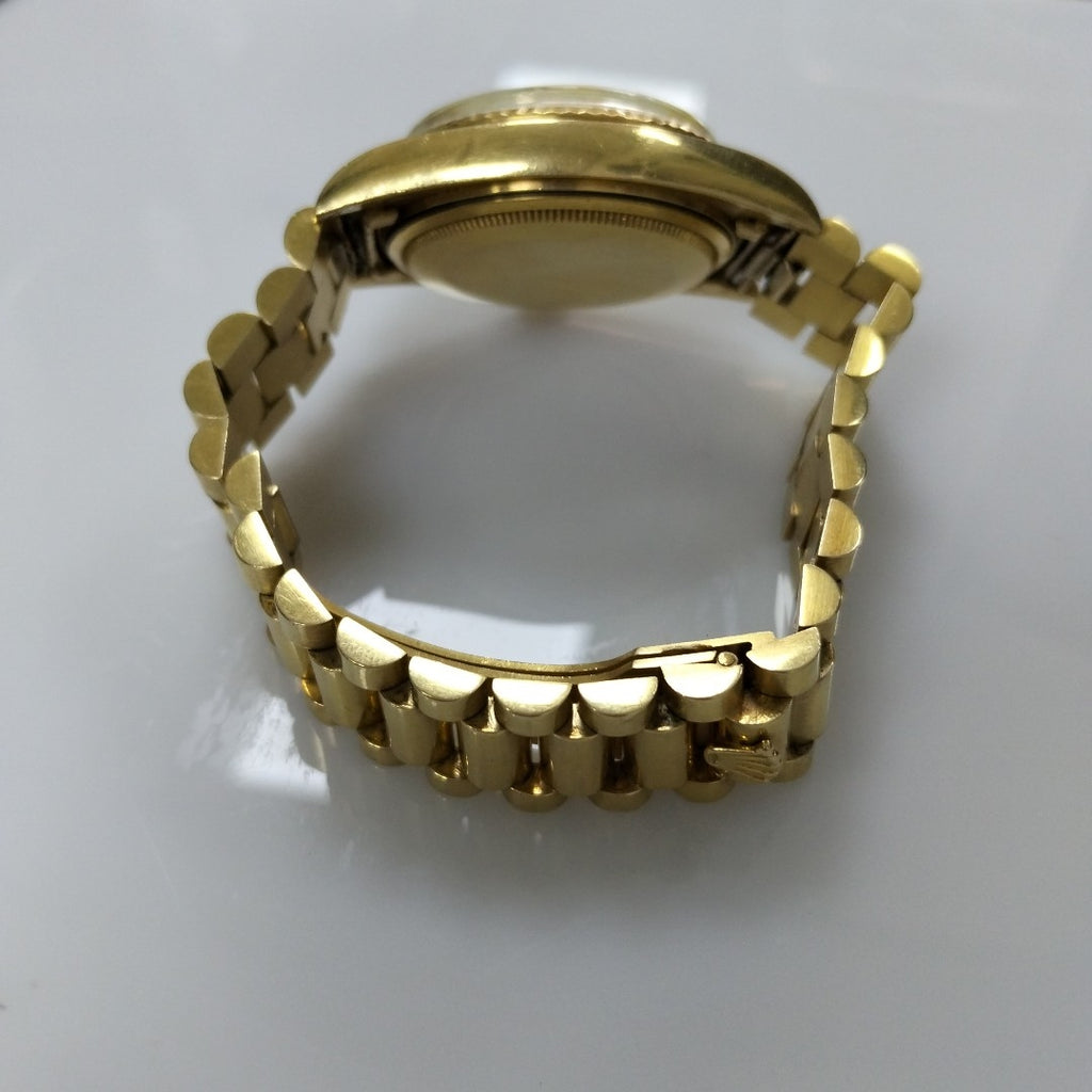 RELOJ CAJA Y PULSO ORO ORO 18 K 118.2 GRMS (SEMINUEVO)