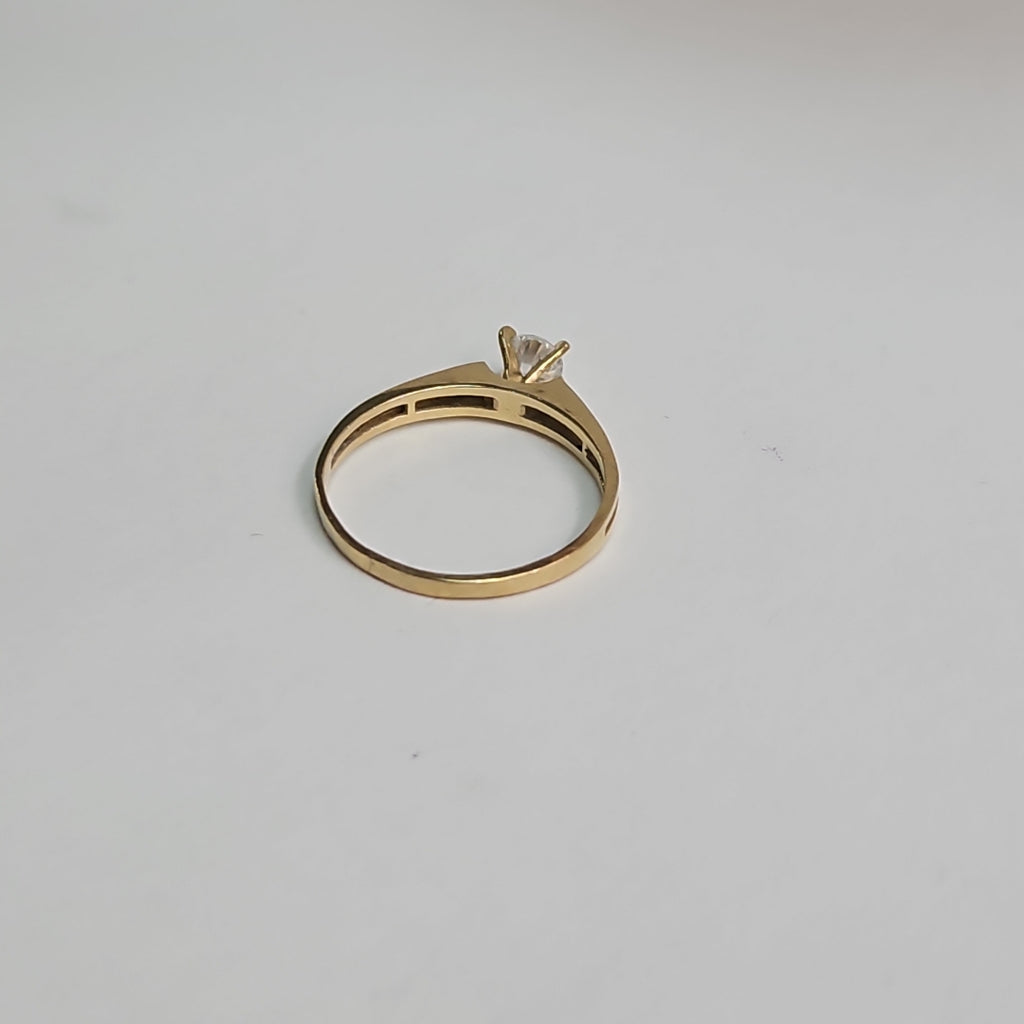 SOLITARIO ORO 10 K 2,40 GRMS (SEMINUEVO)