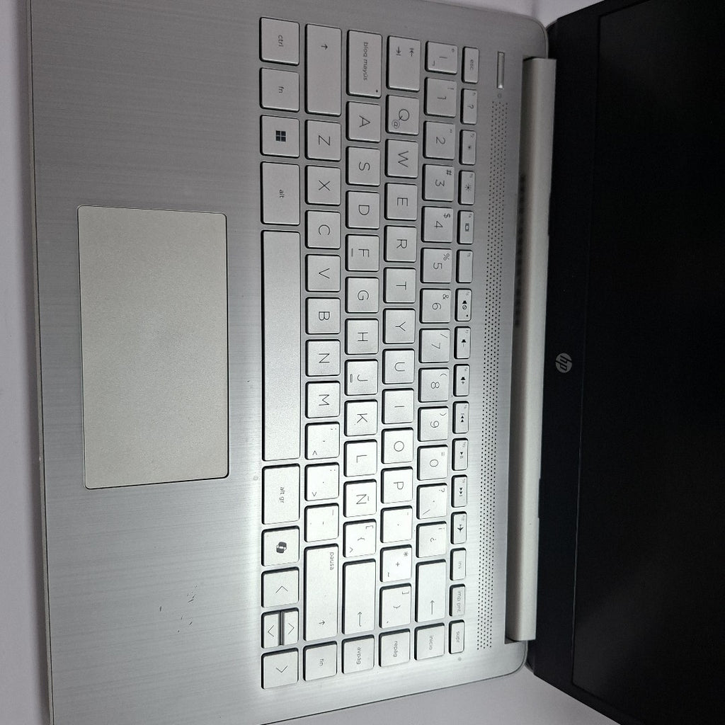 LAPTOP HP 14-DQ3503LA (2025) 256 GB SSD 8 GB RAM (SEMINUEVO)