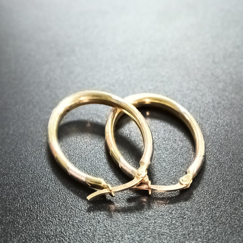 ARRACADAS PAR ORO 10 K 5 GRMS (SEMINUEVO)