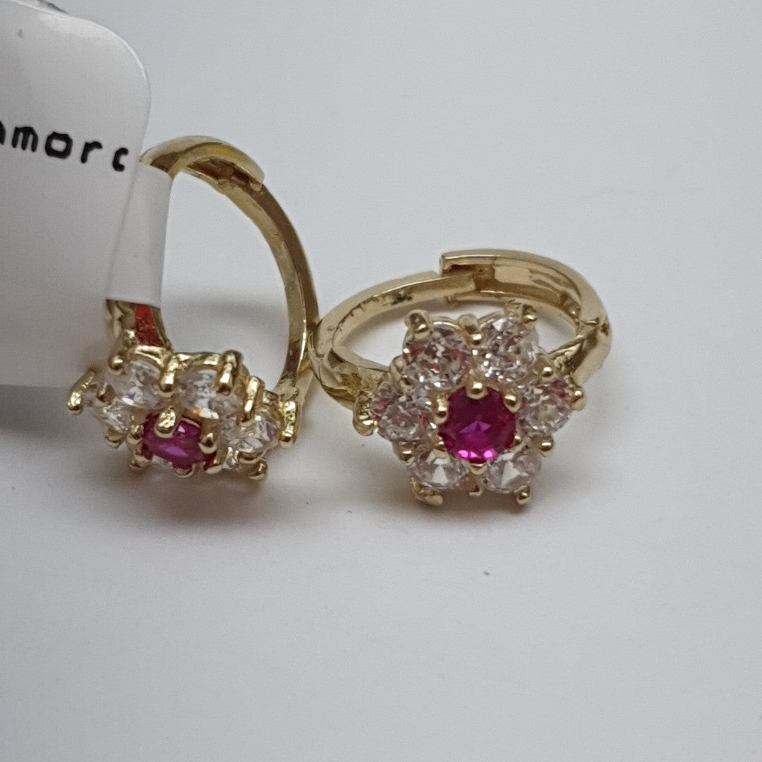 ARETES HUGGIES CON CIRCONIAS Y PIEDRA DE COLOR 14K 1.8 GR (NUEVO)