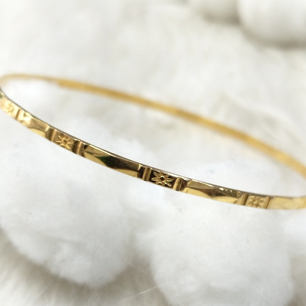 PULSERA RIGIDA ORO 14 K 3.3 GRMS (SEMINUEVO)
