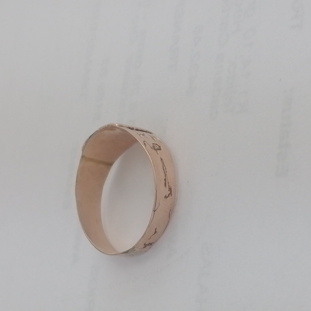 ANILLO DE GRADUACIÓN ORO 8 K 1 GRMS (SEMINUEVO)