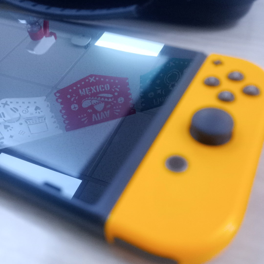 CONSOLA DE VIDEOJUEGO NINTENDO SWITCH 1.1 32 GB (SEMINUEVO)